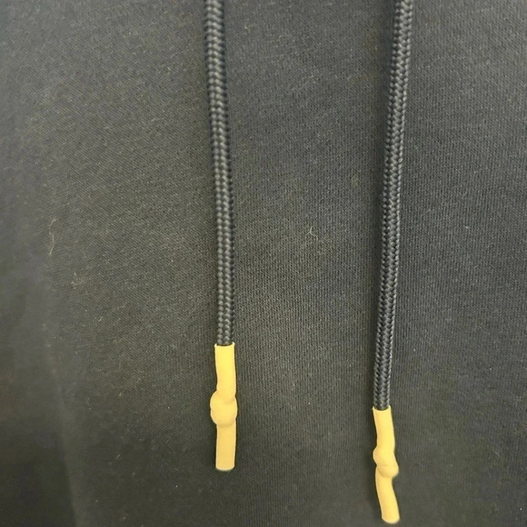 Project Rock Under Armour XL short sleeved hoodie NWT - Picture 3 of 7